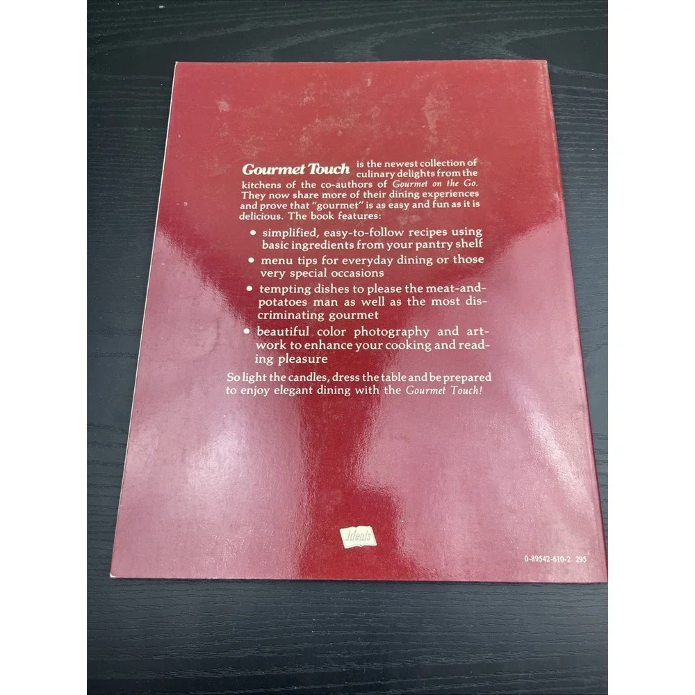 Ideals Gourmet Touch Cookbook 1978 Naomi‎ Arbit June Turner Vintage Recipes